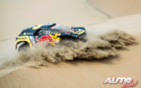 Sébastien Loeb, al volante del Peugeot 3008 DKR 4x2, durante el Rally Dakar 2019.