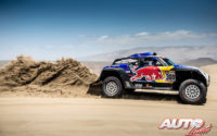Carlos Sainz, al volante del MINI John Cooper Works Buggy 4x2, durante el Rally Dakar 2019.