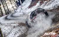 Ott Tänak, al volante del Toyota Yaris WRC, durante el Rally de Montecarlo 2019, puntuable para el Campeonato del Mundo de Rallies WRC.
