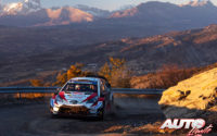 Ott Tänak, al volante del Toyota Yaris WRC, durante el Rally de Montecarlo 2019, puntuable para el Campeonato del Mundo de Rallies WRC.