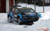 Pontus Tidemand, al volante del Ford Fiesta WRC, durante el Rally de Suecia 2019, puntuable para el Campeonato del Mundo de Rallies WRC.