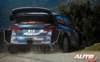 Elfyn Evans, al volante del Ford Fiesta WRC, durante el Rally de Francia - Tour de Corse 2019, puntuable para el Campeonato del Mundo de Rallies WRC.