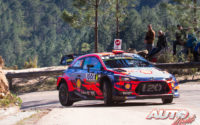 Dani Sordo, al volante del Hyundai i20 Coupé WRC, durante el Rally de Francia - Tour de Corse 2019, puntuable para el Campeonato del Mundo de Rallies WRC.