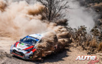 Kris Meeke, al volante del Toyota Yaris WRC, durante el Rally de México 2019, puntuable para el Campeonato del Mundo de Rallies WRC.