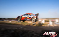 Andreas Mikkelsen, al volante del Hyundai i20 Coupé WRC, durante el Rally de Italia - Cerdeña 2019, puntuable para el Campeonato del Mundo de Rallies WRC.