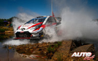 Kris Meeke, al volante del Toyota Yaris WRC, durante el Rally de Italia - Cerdeña 2019, puntuable para el Campeonato del Mundo de Rallies WRC.