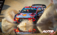 Thierry Neuville, al volante del Hyundai i20 Coupé WRC, durante el Rally de Italia - Cerdeña 2019, puntuable para el Campeonato del Mundo de Rallies WRC.