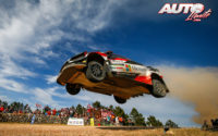 Kris Meeke, al volante del Toyota Yaris WRC, durante el Rally de Italia - Cerdeña 2019, puntuable para el Campeonato del Mundo de Rallies WRC.