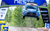Teemu Suninen, al volante del Ford Fiesta WRC, durante el Rally de Finlandia 2019, puntuable para el Campeonato del Mundo de Rallies WRC.