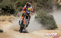 Luciano Benavides, a los mandos de su KTM 450 Rally, durante el Rally Dakar 2020.