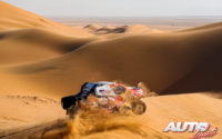 Nasser Al-Attiyah, al volante del Toyota Hilux V8 4x4, durante el Rally Dakar 2020.