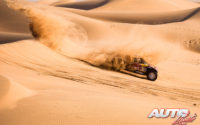 Stéphane Peterhansel, al volante del MINI John Cooper Works Buggy 4x2, durante el Rally Dakar 2020.