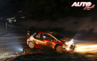 Elfyn Evans, al volante del Toyota Yaris WRC, durante el Rally de Montecarlo 2020, puntuable para el Campeonato del Mundo de Rallies WRC.