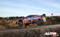 Thierry Neuville, al volante del Hyundai i20 Coupé WRC, durante el Rally de Suecia 2020, puntuable para el Campeonato del Mundo de Rallies WRC.