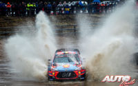 Thierry Neuville, al volante del Hyundai i20 Coupé WRC, durante el Rally de Suecia 2020, puntuable para el Campeonato del Mundo de Rallies WRC.