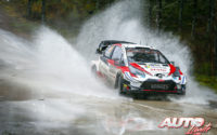 Kalle Rovanperä, al volante del Toyota Yaris WRC, durante el Rally de Suecia 2020, puntuable para el Campeonato del Mundo de Rallies WRC.