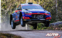 Jari Huttunen, al volante del Hyundai NG i20 R5 WRC3, durante el Rally de Suecia 2020, puntuable para el Campeonato del Mundo de Rallies WRC 3.