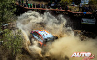 Thierry Neuville, al volante del Hyundai i20 Coupé WRC, durante el Rally de México 2020, puntuable para el Campeonato del Mundo de Rallies WRC.