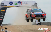 Ott Tänak, al volante del Hyundai i20 Coupé WRC, durante el Rally de México 2020, puntuable para el Campeonato del Mundo de Rallies WRC.