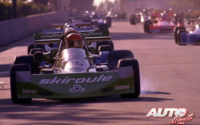 En la temporada 1975 de la Fórmula Atlántic, Gilles Villeneuve obtenía ya su primera victoria en la categoría y se situaba como uno de los pilotos destacados en cada carrera, al volante de un March-Ford 75B.