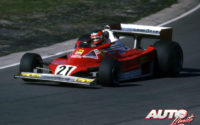 Al volante de un Ferrari 312 T2B, Gilles Villeneuve debutaba en el equipo Ferrari en el GP de Canadá de 1977, abandonando a escasas vueltas del final de carrera.