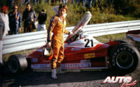 Al volante de un Ferrari 312 T2B, Gilles Villeneuve debutaba en el equipo Ferrari en el GP de Canadá de 1977, abandonando a escasas vueltas del final de carrera.