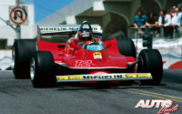 Gilles Villeneuve, al volante del Ferrari 312 T4, obtenía la victoria en el GP de EEUU del Oeste de 1979, disputado en el circuito urbano de Long Beach.