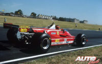 Gilles Villeneuve, al volante del Ferrari 312 T5, durante el GP de Argentina de 1980, disputado en el Autódromo Municipal de Buenos Aires.