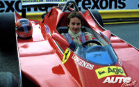 Gilles Villeneuve en el cockpit del Ferrari 126 CK con el que participó en el Campeonato del Mundo de Fórmula 1 de 1981.
