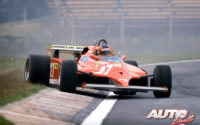 Gilles Villeneuve, al volante del Ferrari 126 CK, durante el GP de Argentina de 1981, disputado en el Autódromo Municipal de Buenos Aires.