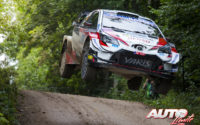 Elfyn Evans, al volante del Toyota Yaris WRC, durante el Rally de Estonia 2020, puntuable para el Campeonato del Mundo de Rallies WRC.