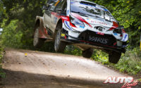 Kalle Rovanperä, al volante del Toyota Yaris WRC, durante el Rally de Estonia 2020, puntuable para el Campeonato del Mundo de Rallies WRC.