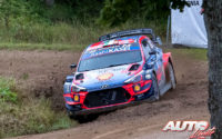 Craig Breen, al volante del Hyundai i20 Coupé WRC, durante el Rally de Estonia 2020, puntuable para el Campeonato del Mundo de Rallies WRC.