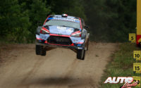 Pierre-Louis Loubet, al volante del Hyundai i20 Coupé WRC, durante el Rally de Estonia 2020, puntuable para el Campeonato del Mundo de Rallies WRC.