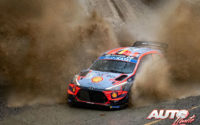 Thierry Neuville, al volante del Hyundai i20 Coupé WRC, durante el Rally de Monza 2020, puntuable para el Campeonato del Mundo de Rallies WRC.