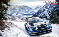 Gus Greensmith, al volante del Ford Fiesta WRC, durante el Rally de Montecarlo 2021, puntuable para el Campeonato del Mundo de Rallies WRC.