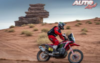 Ricky Brabec, a los mandos de su Honda CRF 450 Rally, durante una etapa del Rally Dakar 2021.