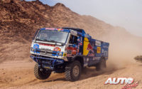 Andrey Karginov, al volante del Kamaz 43509, durante una etapa del Rally Dakar 2021.