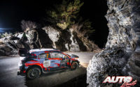 Pierre-Louis Loubet, al volante del Hyundai i20 Coupé WRC, durante el Rally de Montecarlo 2021, puntuable para el Campeonato del Mundo de Rallies WRC.