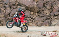 Kevin Benavides, a los mandos de su Honda CRF 450 Rally, obtenía la victoria en la categoría de motos del Rally Dakar 2021.