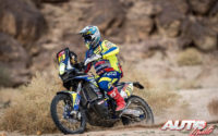 Lorenzo Santolino, a los mandos de su Sherco Factory 450 RTR, durante una etapa del Rally Dakar 2021.