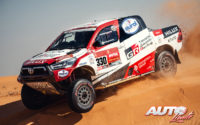 Shameer Variawa, al volante del Toyota Hilux V8 4x4, durante una etapa del Rally Dakar 2021.