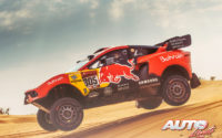 Sébastien Loeb, al volante del BRX Prodrive Hunter 4x4, durante una etapa del Rally Dakar 2021.