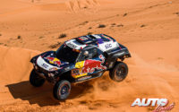 Carlos Sainz, al volante del MINI John Cooper Works Buggy, durante una etapa del Rally Dakar 2021.