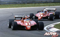 Gilles Villeneuve (27) y Didier Pironi (28), al volante de sus Ferrari 126 C2, durante el GP de San Marino 1982, disputado en el Autódromo Dino Ferrari de Imola.