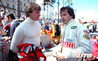 Gilles Villeneuve junto a su compañero del equipo Ferrari, Didier Pironi, durante el GP de EEUU Oeste 1982, disputado en el circuito urbano de Long Beach.