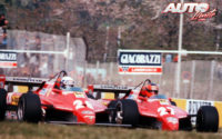 Gilles Villeneuve (27) y Didier Pironi (28), al volante de sus Ferrari 126 C2, durante el GP de San Marino 1982, disputado en el Autódromo Dino Ferrari de Imola.