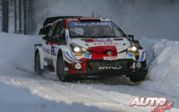 Elfyn Evans, al volante del Toyota Yaris WRC, durante el Rally Ártico de Finlandia 2021, puntuable para el Campeonato del Mundo de Rallies WRC.