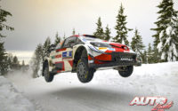 Kalle Rovanperä, al volante del Toyota Yaris WRC, durante el Rally Ártico de Finlandia 2021, puntuable para el Campeonato del Mundo de Rallies WRC.