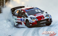 Kalle Rovanperä, al volante del Toyota Yaris WRC, durante el Rally Ártico de Finlandia 2021, puntuable para el Campeonato del Mundo de Rallies WRC.